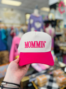 Mommin Trucker Hat - Fuschia