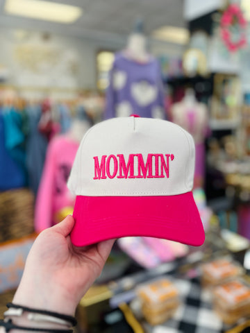 Mommin Trucker Hat - Fuschia