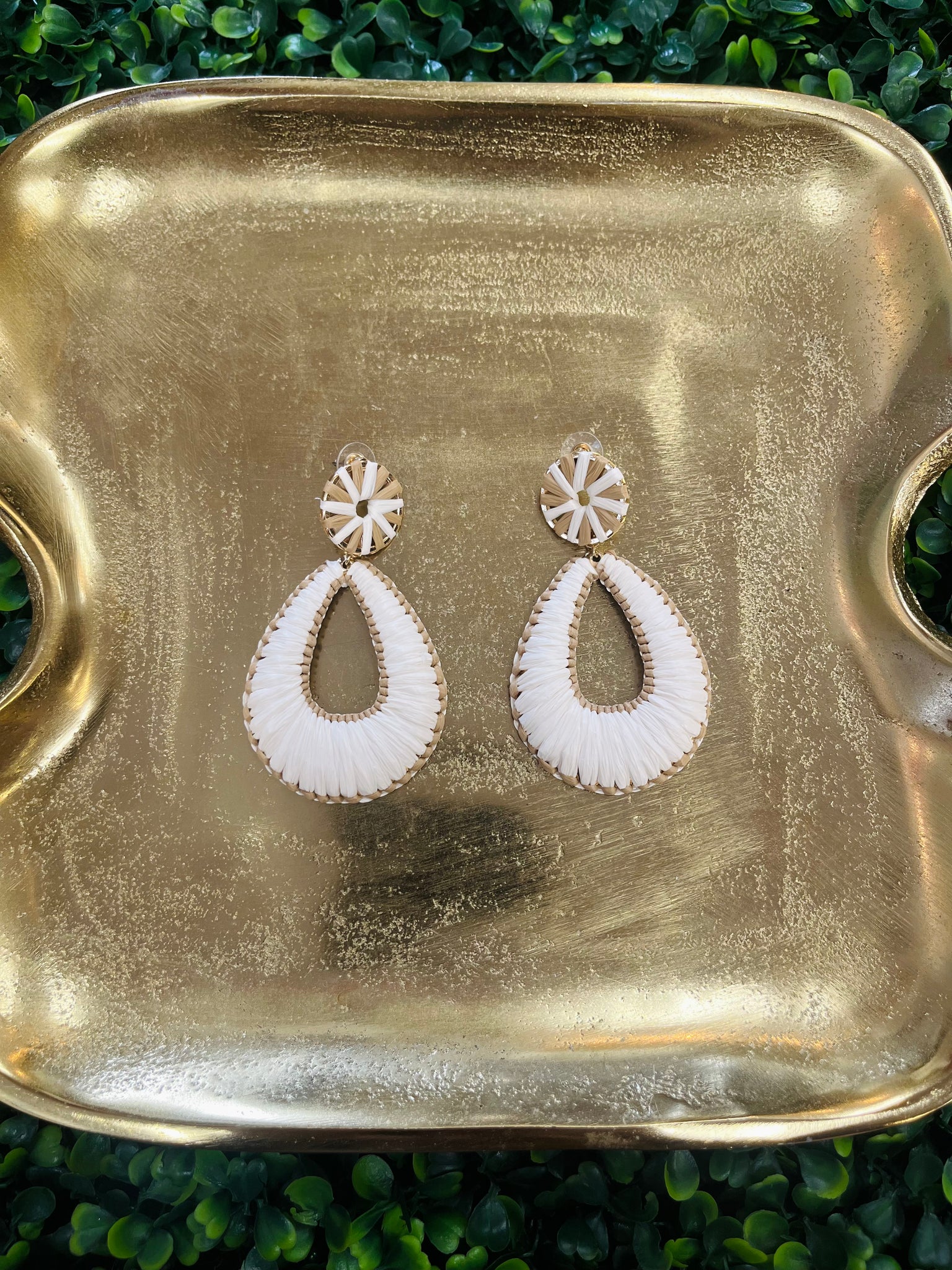 Raffia Teardrop Earrings -White