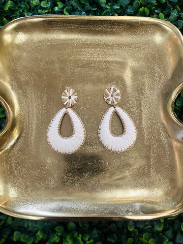 Raffia Teardrop Earrings -White