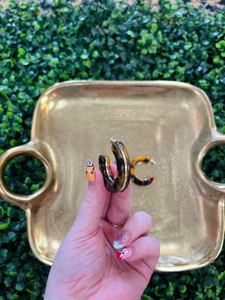 Gold Center Tortoise Hoop Earrings