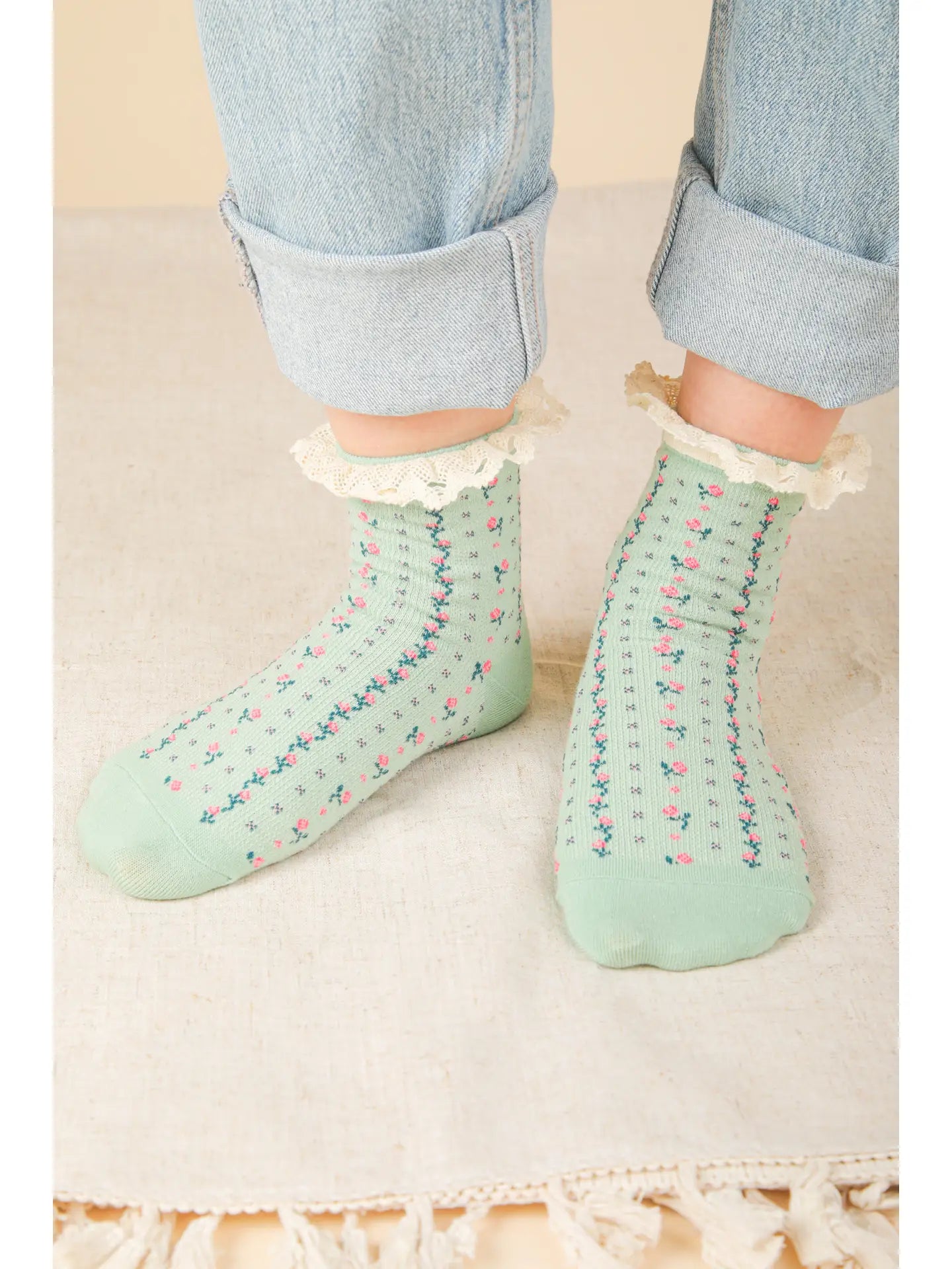 Floral Lace Ruffle Socks - Sage