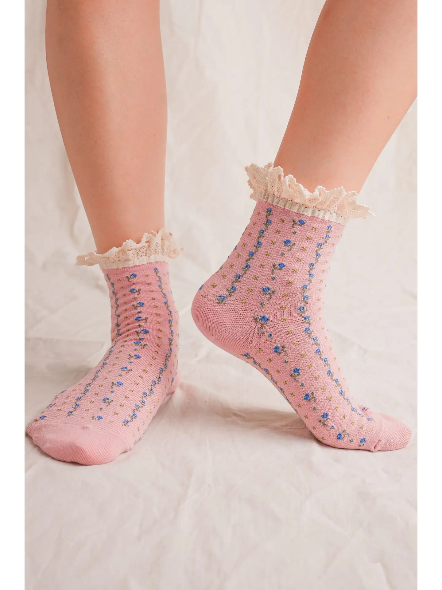 Floral Lace Ruffle Socks - Pink